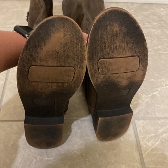 Candies Tan Knee High Zipper Boots - Picture 6 of 7